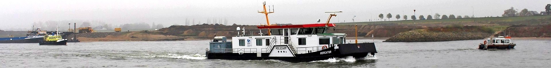 German and Dutch sounding vessels during the measuring campaign in the German-Dutch border region (Photo: Federal Waterways Engineering and Research Institute)