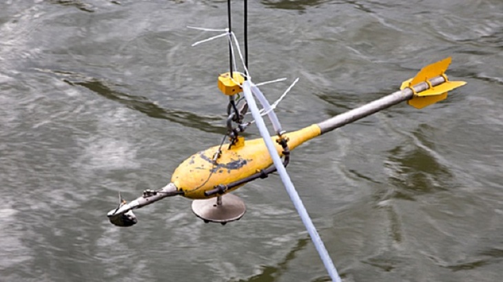 Suspended load sampling device (Photo: Federal Institute of Hydrology) Suspended load sampling device